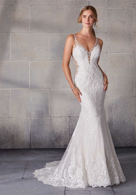 Wedding Dress Collections .